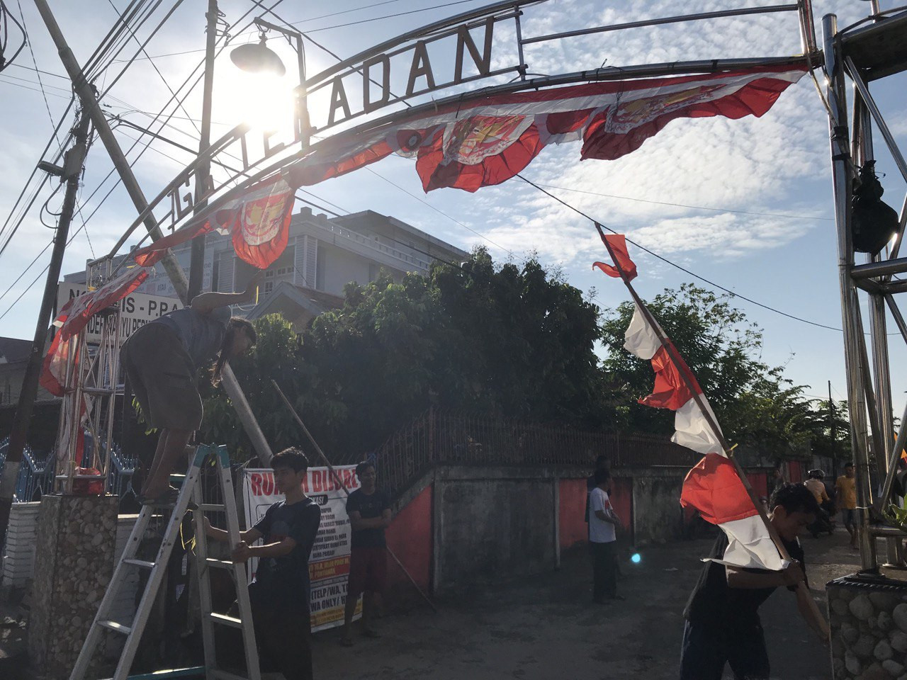 Gotong Royong dalam Rangka Menyambut HUT RI Ke 77